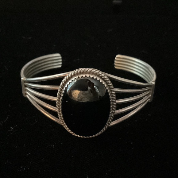 Native American Sterling Silver And Black Onyx Cuff Bracelet - Picture 1 of 10